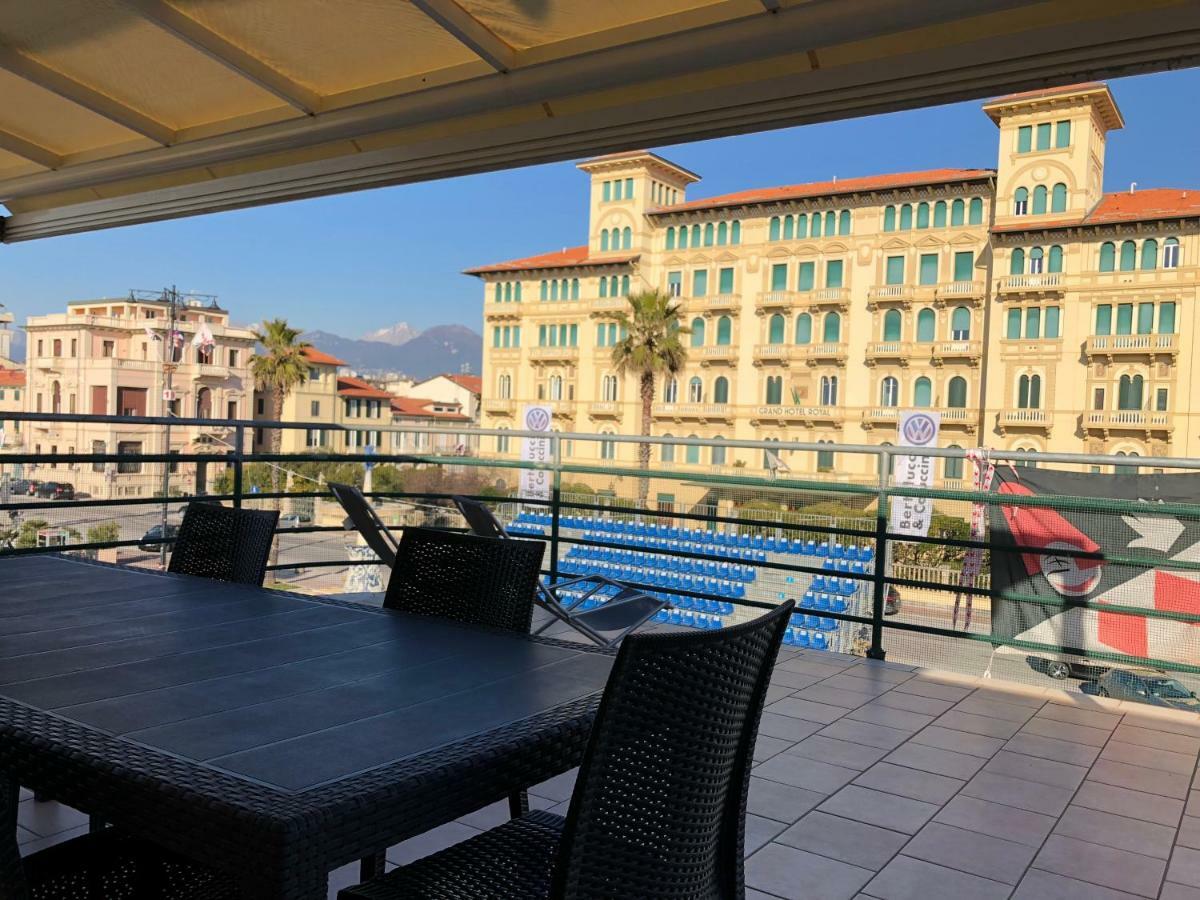 Apartment Attico Sulla Viareggio
